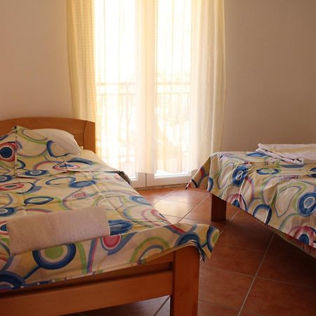Apartments Todorovic Petrovac ภายนอก รูปภาพ