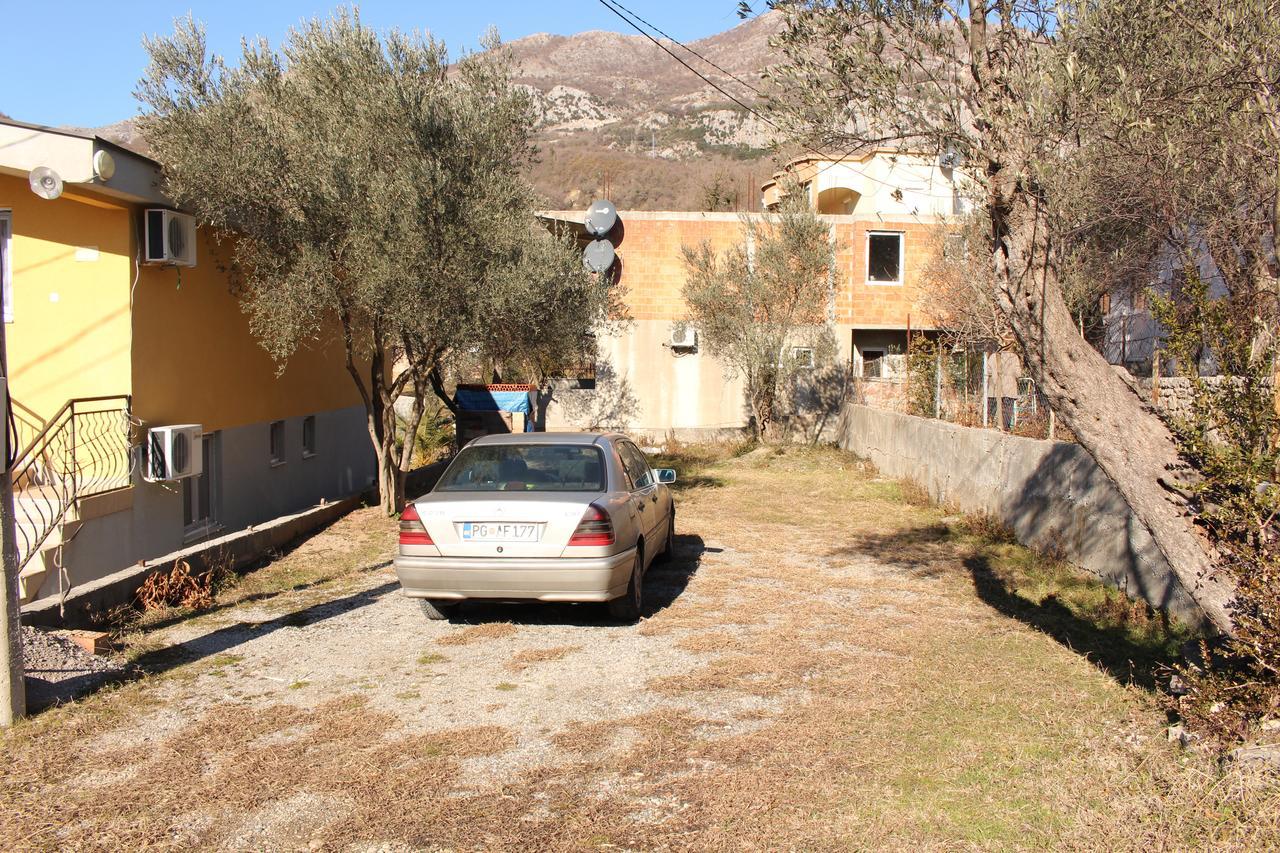 Apartments Todorovic Petrovac ภายนอก รูปภาพ