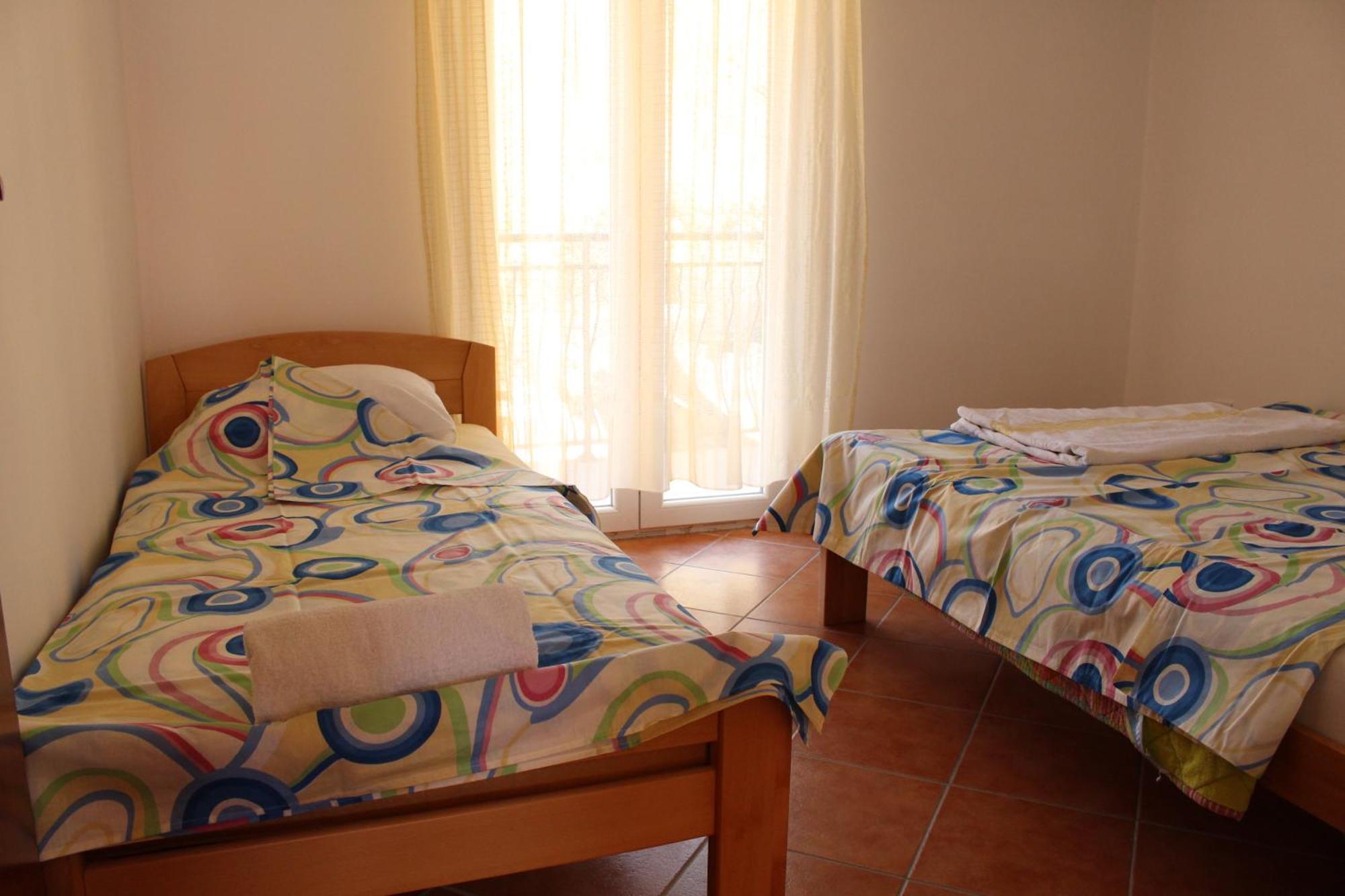 Apartments Todorovic Petrovac ภายนอก รูปภาพ